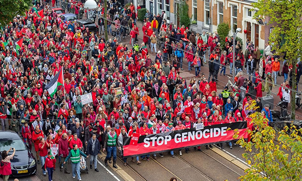 Hollanda'da hükümetin israil politikasına protesto!
