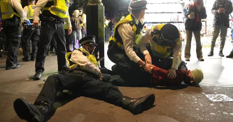 İngiltere, Gazze gösterileri nedeniyle kısıtlamaları artırıyor