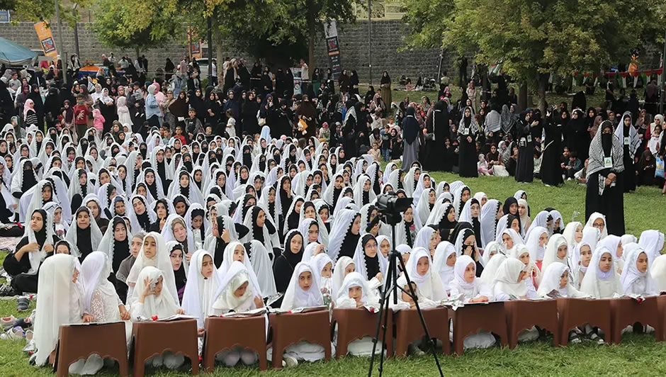 Diyarbakır'da "Niyet Ettim Tesettüre" programına yoğun ilgi!