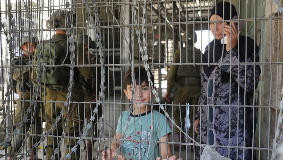 İsrail'in ‘kapıları’ nasıl psikolojik kontrol araçları haline geldi?