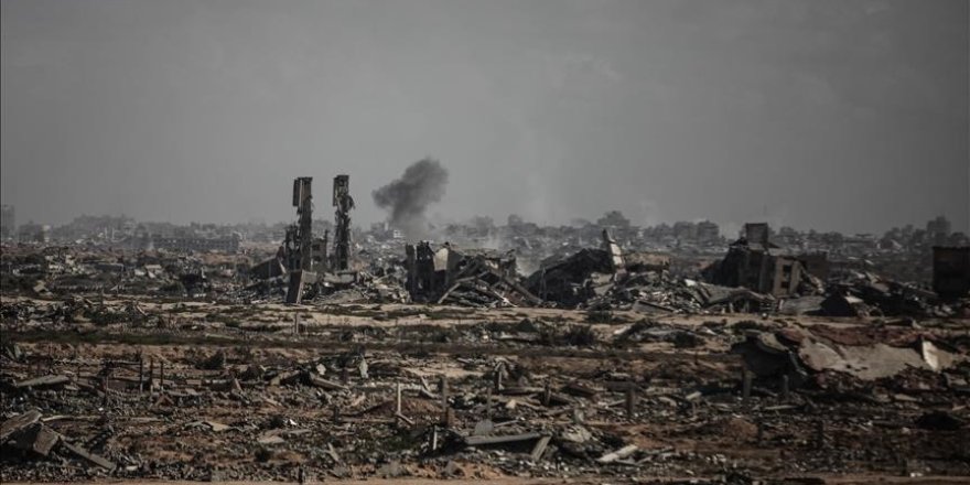 İşgal güçleri ateşkese rağmen Gazze'de evlerine dönmeye çalışan 3 Filistinliyi katletti