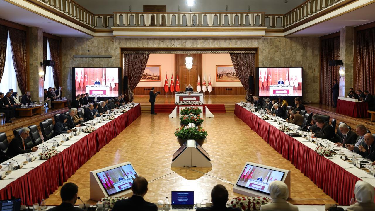 Meclis'te kadın ve gençlerden oluşan STK'ların görüşleri alındı