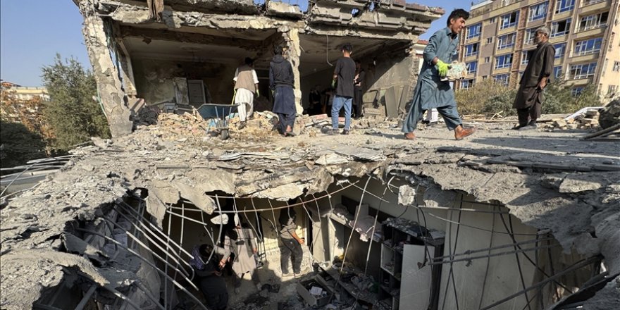 Pakistan ve Afganistan arasındaki 48 saatlik ateşkes, Katar'daki müzakerelerin sonuna kadar uzatıldı