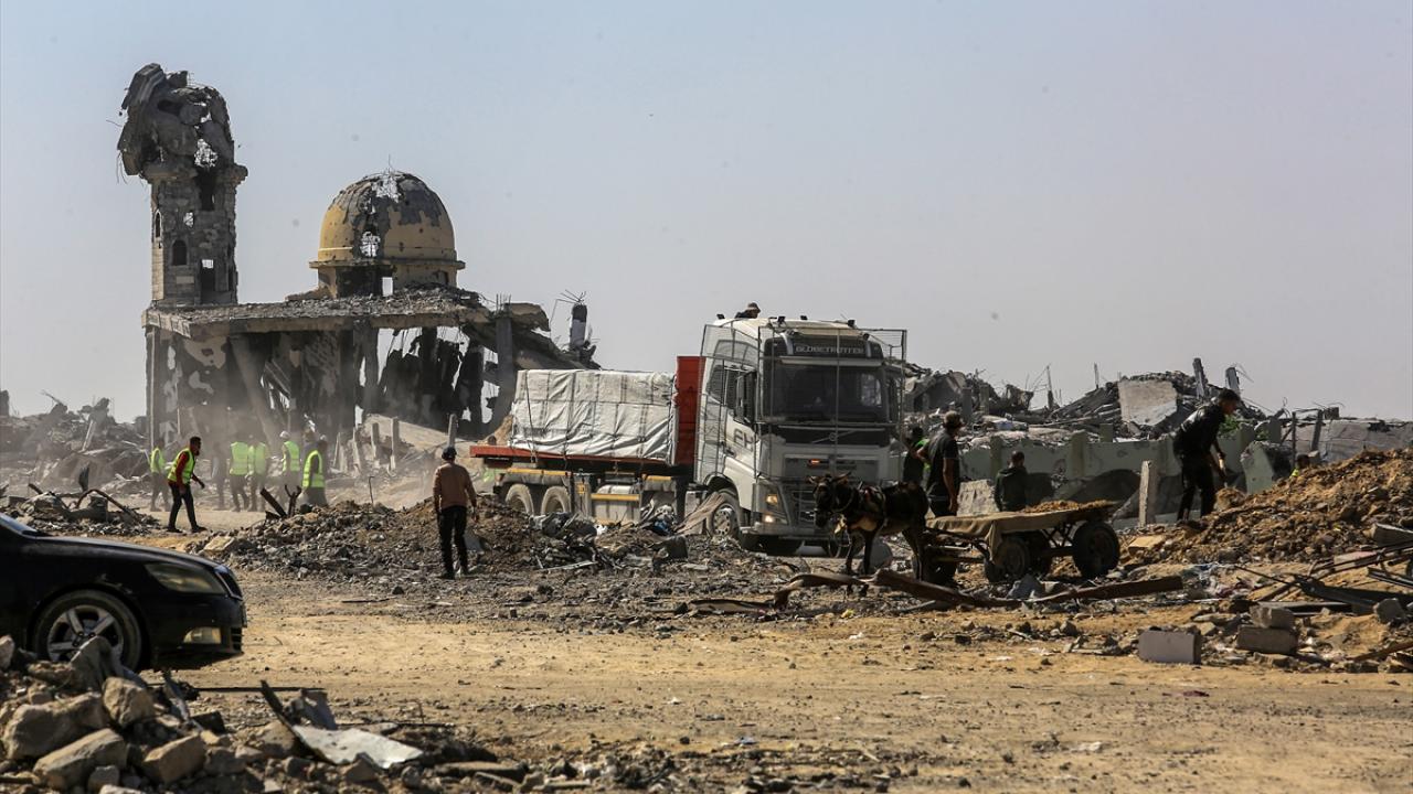 Gazze'deki Filistinliler ateşkes haberine rahatlama, korku ve belirsizlikle tepki gösteriyor