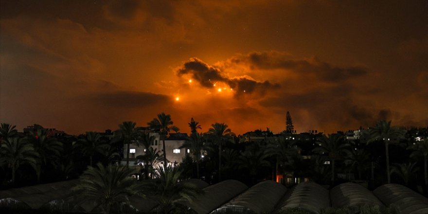 İşgal güçleri Gazze'nin Deyr el-Belah kentinde 2 Filistinli kardeşi katletti