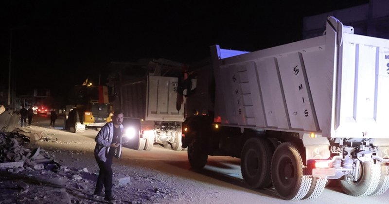 Mısır arama kurtarma ekipleri Gazze Şeridi'ne giriş yaptı