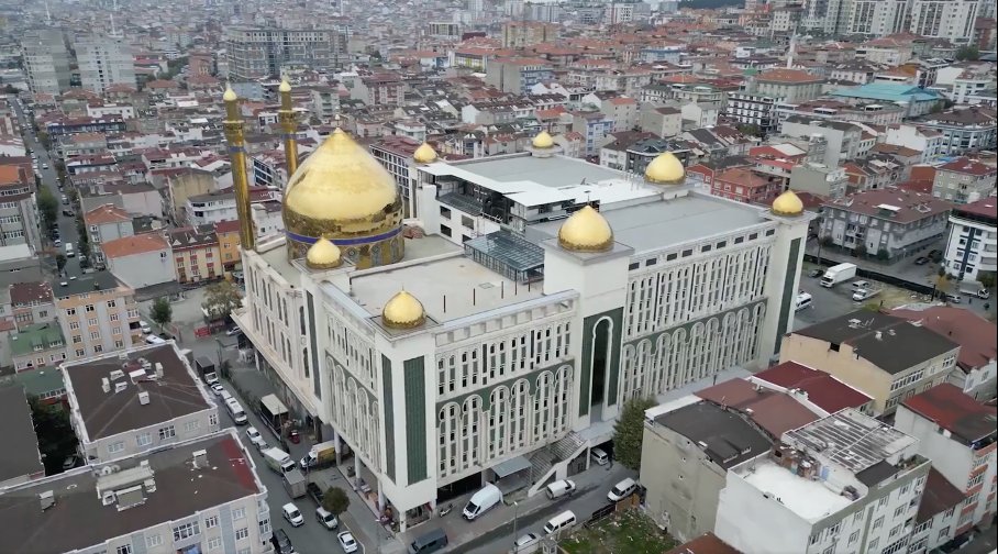 İstanbul’da 5 yıldızlı Şii camii açıldı ama Tahran’da Sünniler merdiven altında!