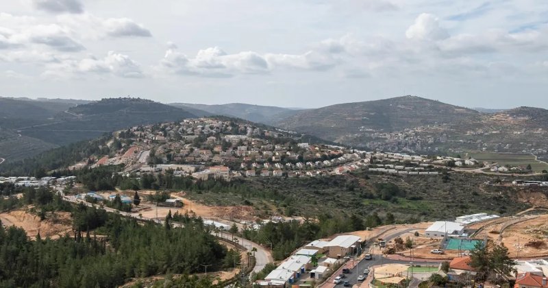 Siyonist rejim Batı Şeria'da 1973 yasa dışı konuta daha onay vermeye hazırlanıyor