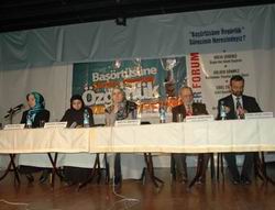 Başörtüsüne özgürlük süreci tartışıldı