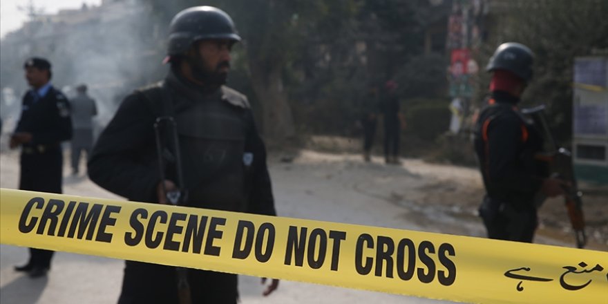 Pakistan'da mahkeme binası yakınlarındaki saldırıda 12 kişi hayatını kaybetti