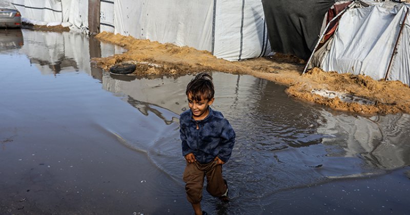 Gazzeli mazlumların soğukla imtihanını unutmayalım