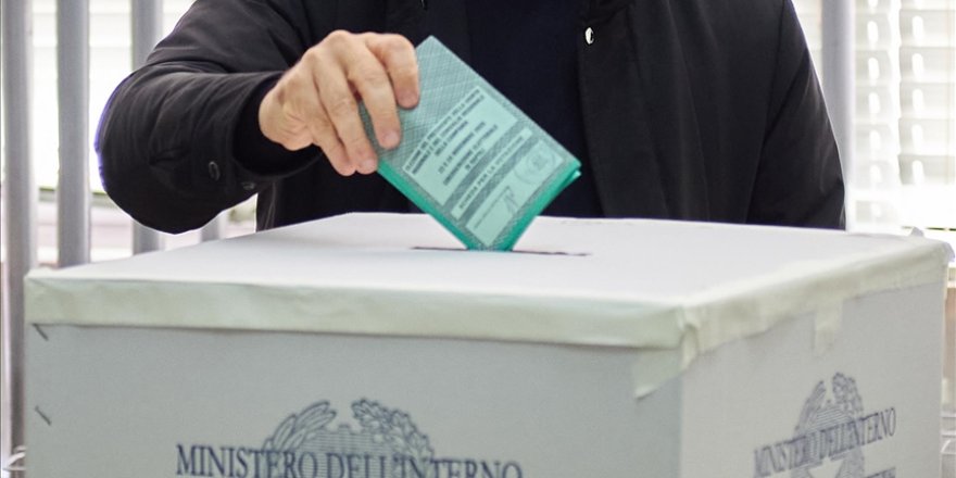 İtalya'daki bölgesel seçimlerde sağ iktidar ve sol muhalefet ellerindeki bölgeleri tuttu