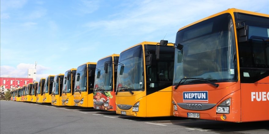 Kosova’nın başkenti Priştine'de şehir içi otobüs seferleri mali sıkıntılar nedeniyle durduruldu