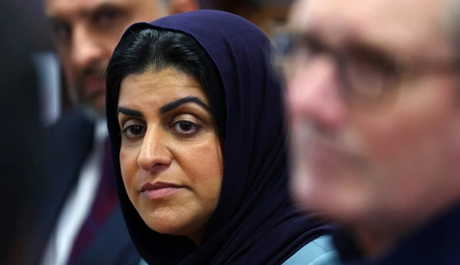 Irkçı bir sığınma politikasında beyaz olmayan bir yüz, zulmün maskesidir