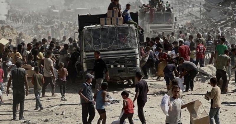 Hamas: Yardım tırlar, halkın asgari temel ihtiyaçlarını karşılayamıyor