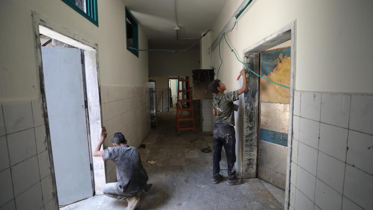 Şifa Hastanesinin zorlu restorasyonu sürüyor