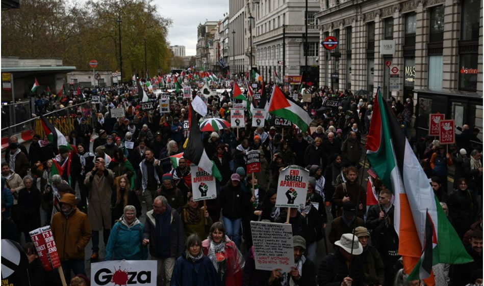 Filistin bayrağı Londra'da dalgalanırken Arap ufukları bomboş