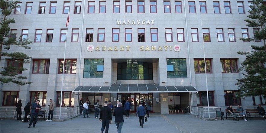 Manavgat Belediyesine yönelik soruşturmada 3 kişi tutuklandı