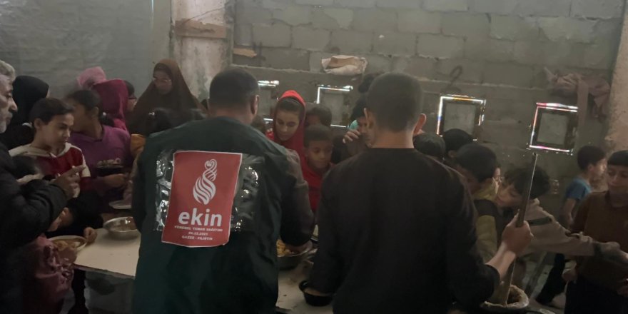 Ekin Yayın Grubu’ndan Gazze kamplarına destek: Temiz su ve yemek dağıtımı