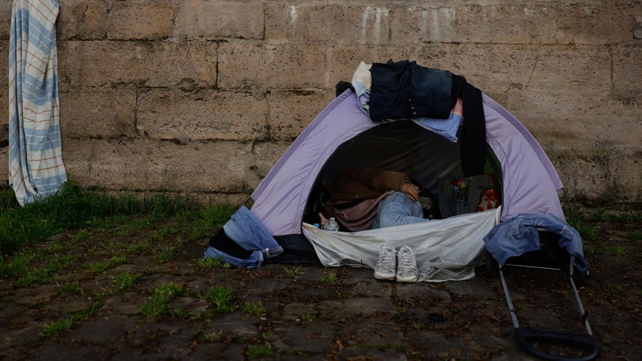 İngiltere’de evsizlerin sayısında rekor kıran artış yaşanıyor
