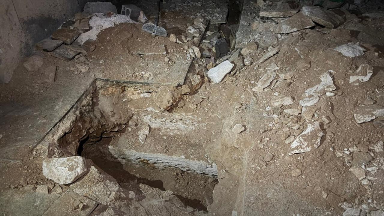 Suriye'de eski bir güvenlik merkezinde toplu mezar bulundu