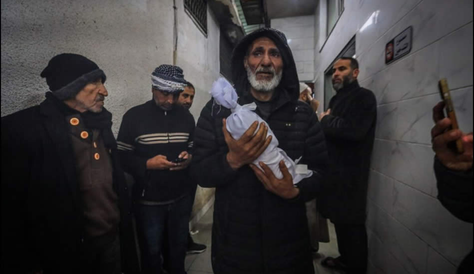 Filistinli bebekler sadece bombalarla değil, soğukta bırakılarak da öldürülüyor