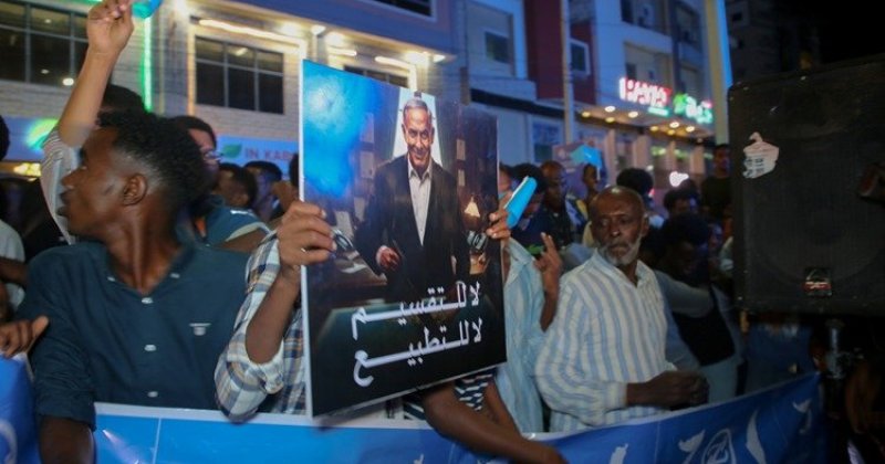 İşgalci İsrail'in Somaliland kararına karşı Mogadişu'da gösteri düzenlendi