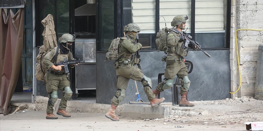 Soykırımcı İsrail’in saldırılarında 3 Gazzeli yaralandı