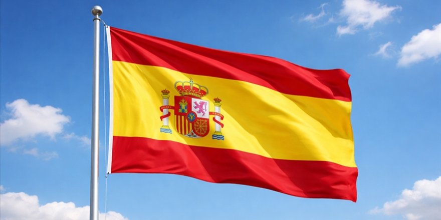 İspanya, Lübnan'da İsrail tanklarının İspanyol devriyesine ateş açtığını duyurdu