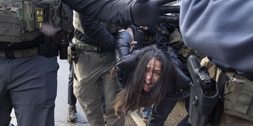 ABD'de Minnesota eyaletinde çok sayıda mülteci gözaltına alınıp Texas'a gönderildi