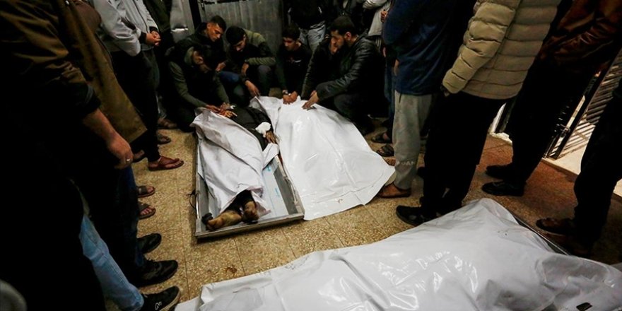 Soykırımcı İsrail ateşkese rağmen Gazzelileri katletmeye devam ediyor