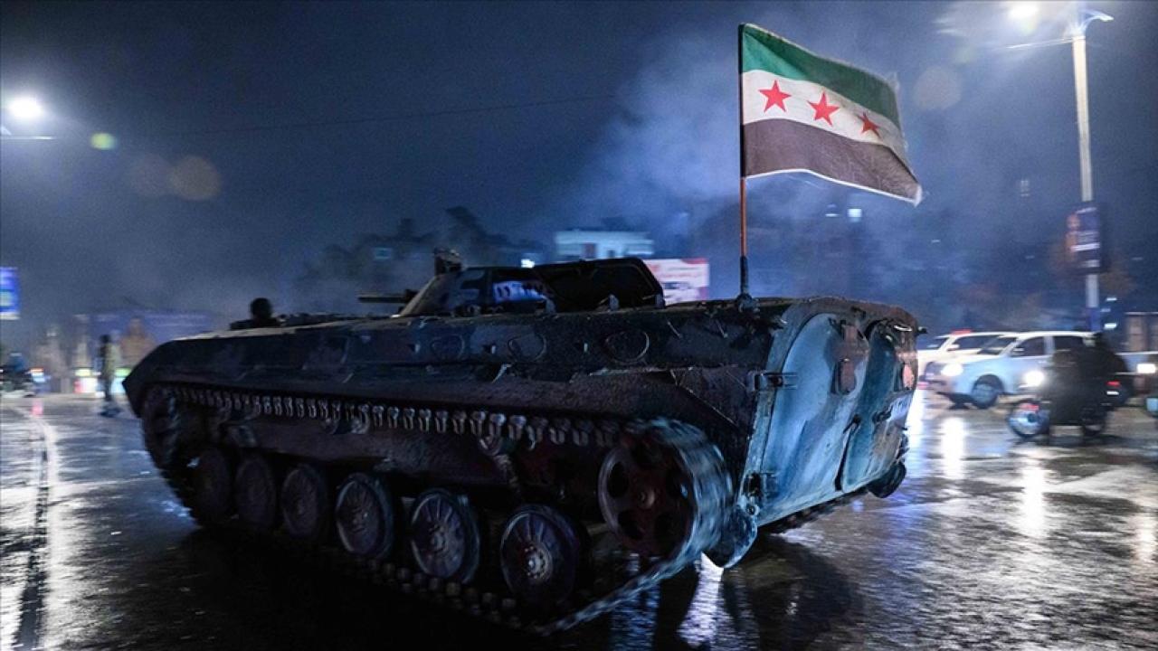 Suriye ordusu Rakka'ya ilerliyor