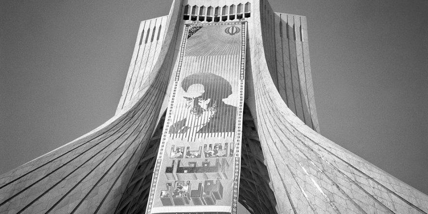 Türkiye–İran ekseninde jeopolitik rekabet, hibrit etki ağları ve “İrancılık”