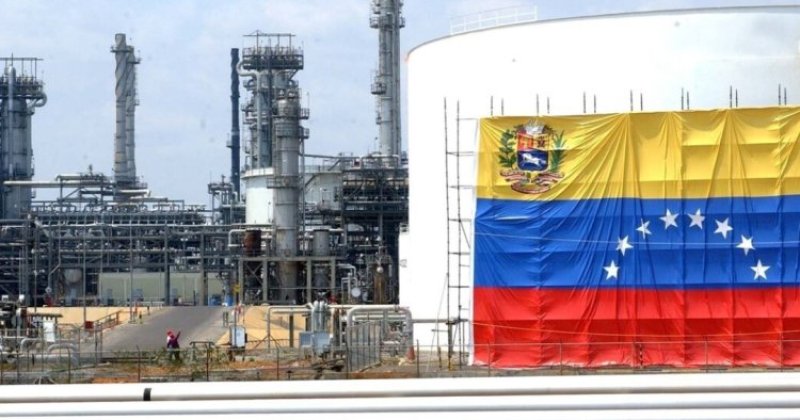 Venezuela Meclisinden petrolün ABD şirketlerine verilmesine onay