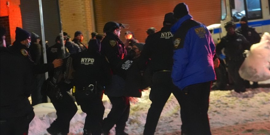 New York'taki protestolarda çok sayıda kişi gözaltına alındı