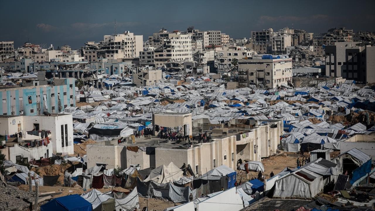 Gazze’de yerel radyolar, yeniden yayınlarına başladı