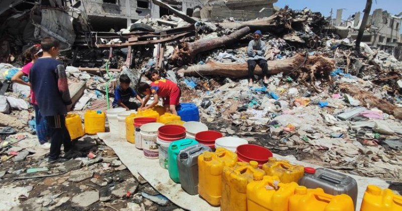 İşgalci İsrail’in hayatı ve altyapıyı felç ettiği Gazze Şeridi'nin yüzde 85’i susuz