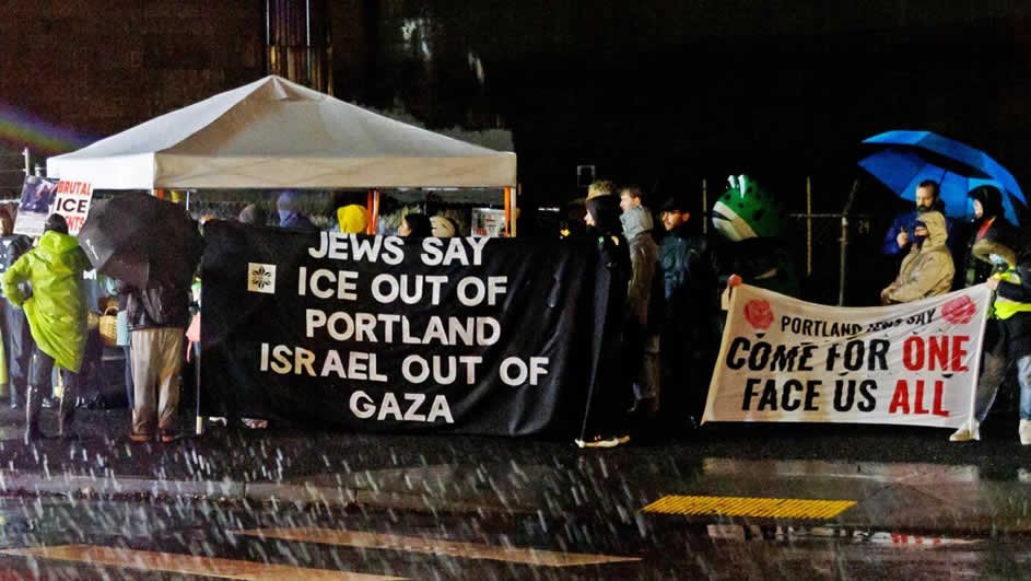 Batı savaşları liberal demokrasileri nasıl polis devletlerine dönüştürdü?