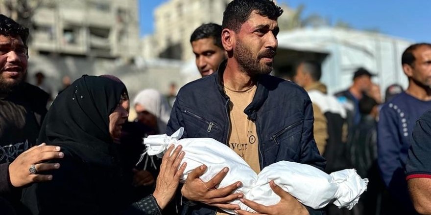 İşgal güçleri Gazze'de bir okula ve çadırlara saldırdı