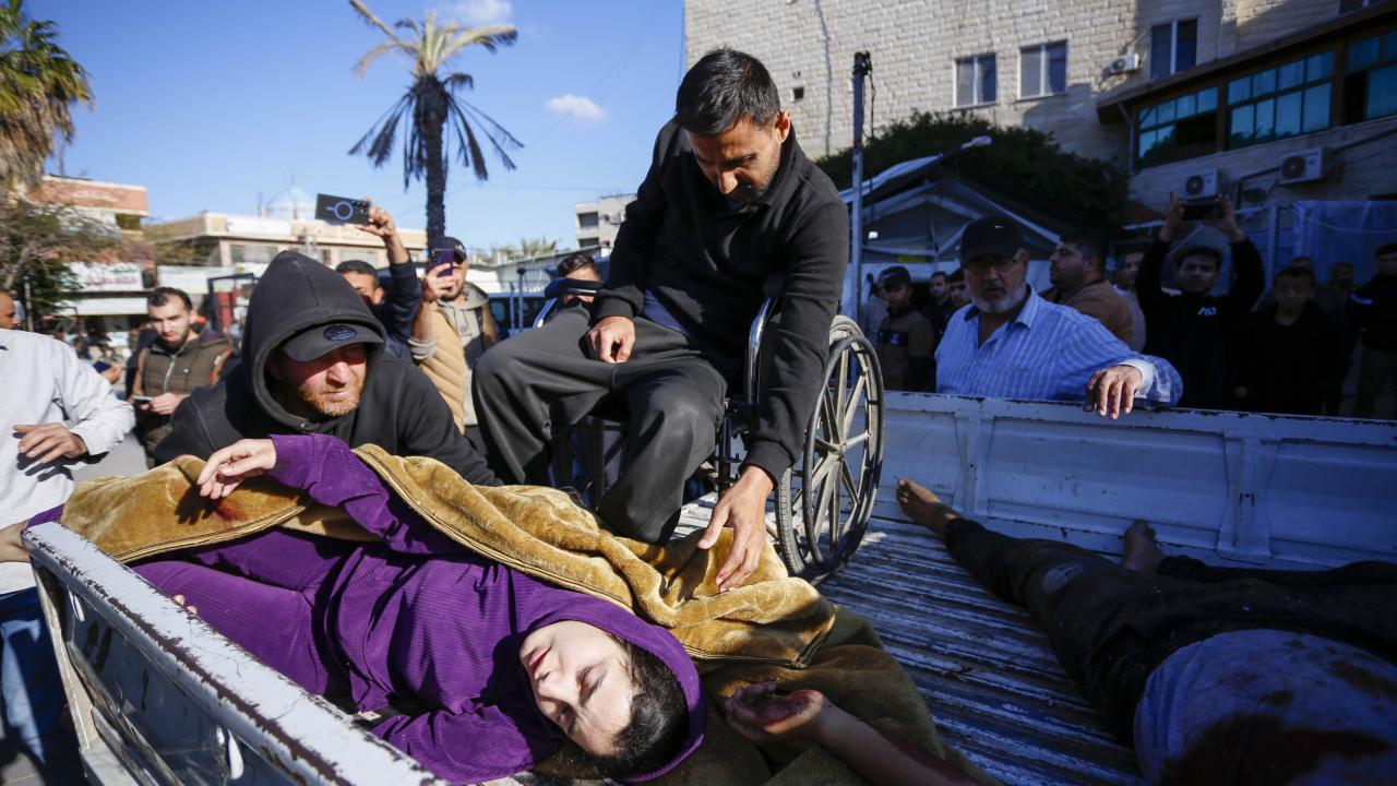 Katil İsrail ordusunun Gazze'ye saldırısında da biri çocuk 2 kişi hayatını kaybetti