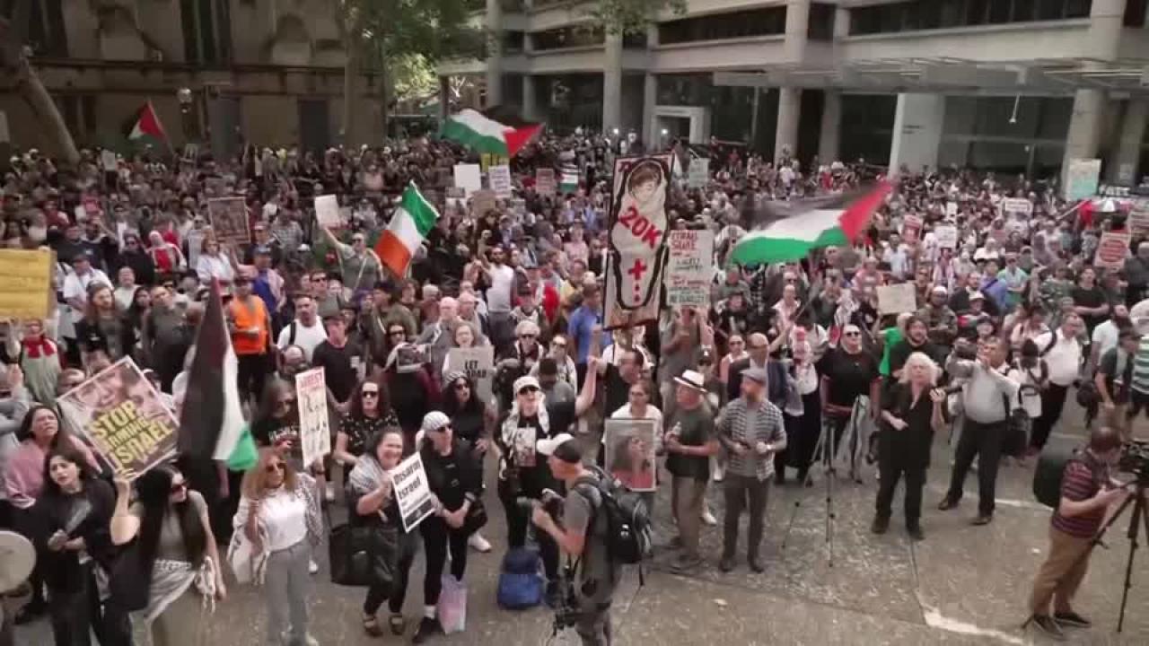 Avustralya'da binlerce kişi, İsrail Cumhurbaşkanı Herzog'un ziyaretini protesto etti