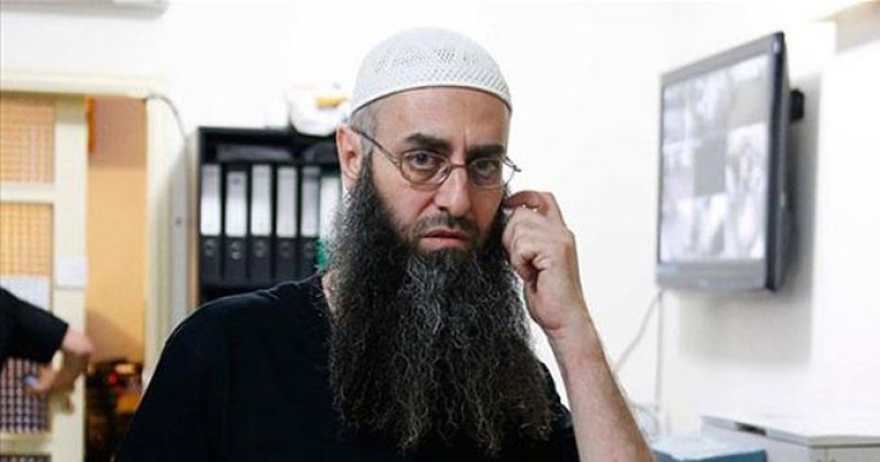 Lübnan'da binlerce kişi Ahmed el-Esir'in serbest bırakılması için gösteri düzenlendi