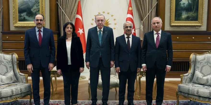 Erdoğan, İmralı Heyeti’yle görüştü: “Terörsüz Türkiye sürecini başarıya ulaştıracağız”