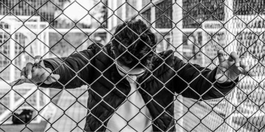 Çeteler, çocukların "değerli olma" arayışını suça çeviriyor