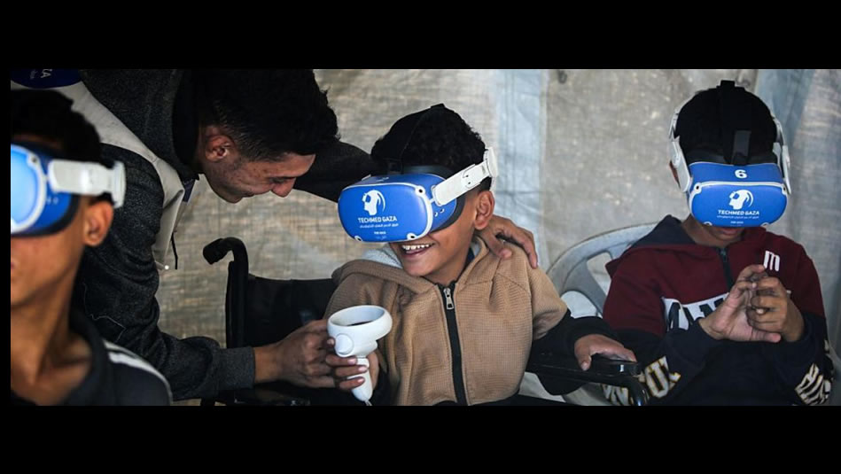 Sanal dünyada çiçek toplamak: Gazze'de terapötik araç olarak vr gözlükleri