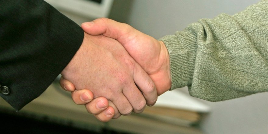 Site yöneticisi ile apartman görevlisi arasındaki "tehdit" şikayeti Gazze'ye bağışla sona erdi