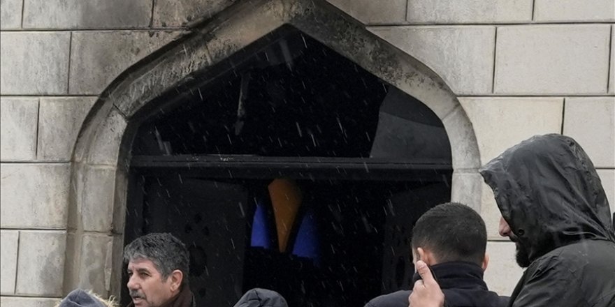 Siyonist yerleşimciler Batı Şeria'da cami yaktı