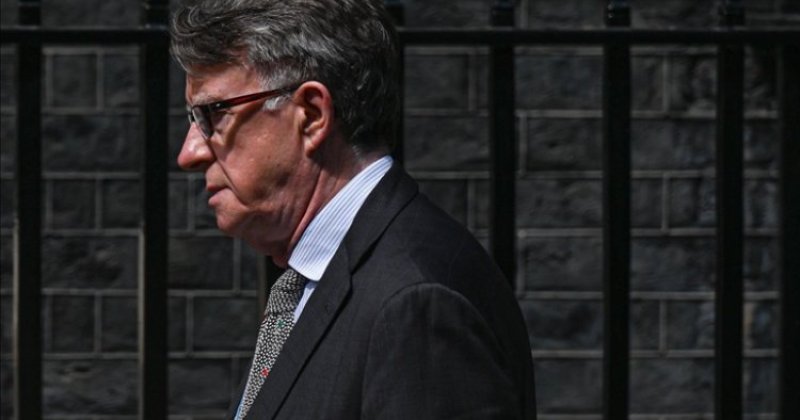 İngiltere'nin eski Washington Büyükelçisi Mandelson gözaltına alındı