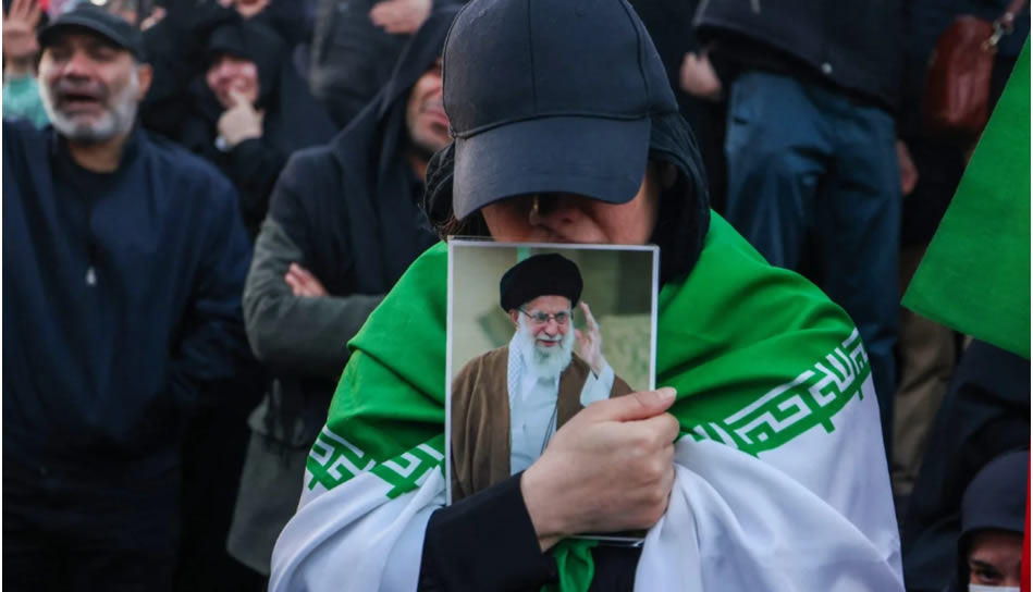 Hamaney'in öldürülmesiyle ABD-İran ilişkileri bir eşiği aştı: Sırada ne var?