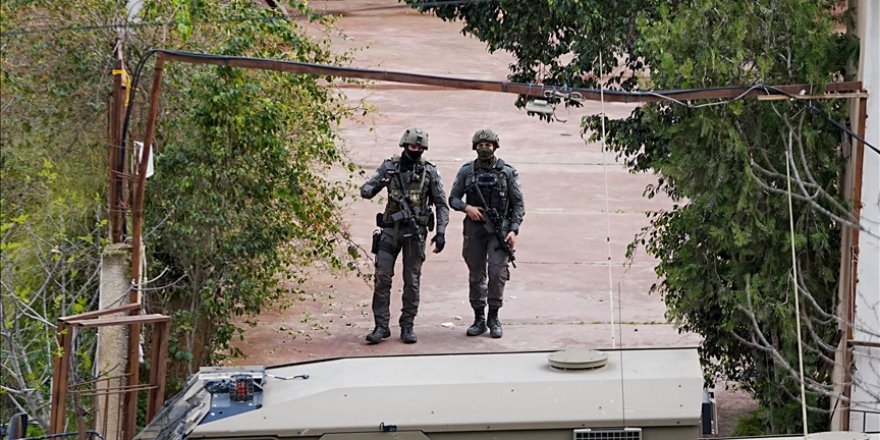 İşgal güçleri, Batı Şeria’da çok sayıda belde ve kente baskın düzenledi